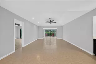 13867 Eastpointe Way, Palm Beach Gardens, FL 33418 - Photo 6