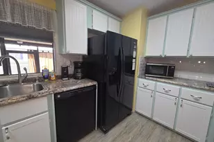 7701 SE Shenandoah Dr, Hobe Sound, FL 33455 - Photo 6