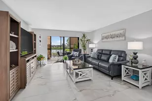 7310 Ashford Pl, Delray Beach, FL 33446 - Photo 2