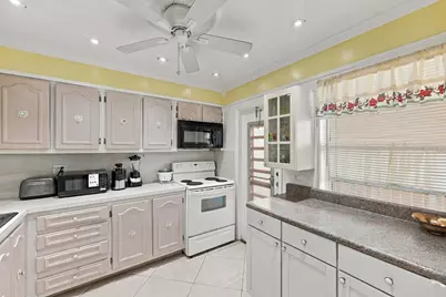 3940 NW 42nd Avenue #313, Lauderdale Lakes, FL 33319 - Photo 8