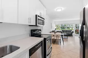 3250 NE 28th St, Fort Lauderdale, FL 33308 - Photo 10