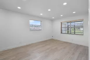 100 Lake Rebecca Dr, West Palm Beach, FL 33411 - Photo 12