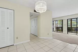 9584 N Belfort Cir, Tamarac, FL 33321 - Photo 10