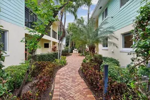 49 SE 7th Ave, Delray Beach, FL 33483 - Photo 2