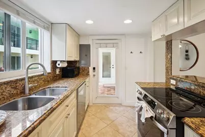 49 SE 7th Avenue, Delray Beach, FL 33483 - Photo 6