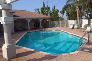 2451 Aragon Blvd, Sunrise, FL 33322 - Photo 8