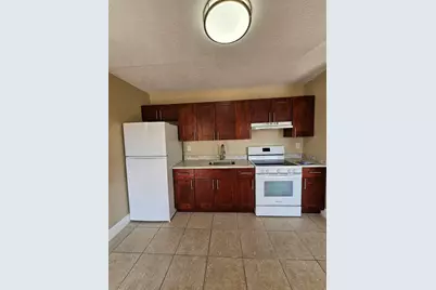 1200 W Blue Heron Boulevard #8, Riviera Beach, FL 33404 - Photo 2