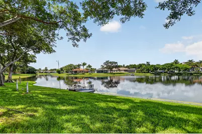 126 Centennial Court, Deerfield Beach, FL 33442 - Photo 40