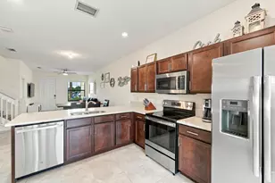 9871 E Villa Cir, Vero Beach, FL 32966 - Photo 8