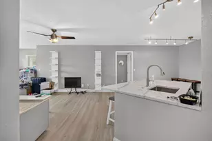 12510 Vista Isles Dr, Sunrise, FL 33325 - Photo 2