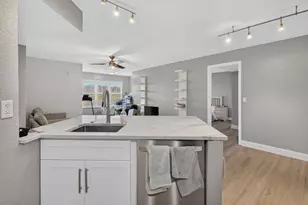 12510 Vista Isles Dr, Sunrise, FL 33325 - Photo 8