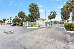 10600 S Ocean Dr, Jensen Beach, FL 34957 - Photo 52