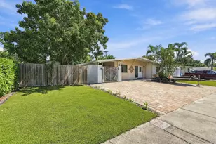 4320 NE 18th Ave, Pompano Beach, FL 33064 - Photo 2