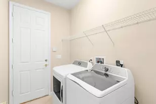 483 NW Blue Lake Dr, Port Saint Lucie, FL 34986 - Photo 24