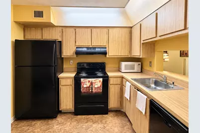 117 Gardens Drive #104, Pompano Beach, FL 33069 - Photo 4