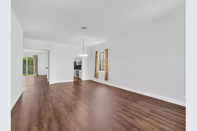 1125 Sunflower Circle, Weston, FL 33327 - Photo 4