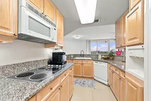 6001 N Ocean Dr, Hollywood, FL 33019 - Photo 14