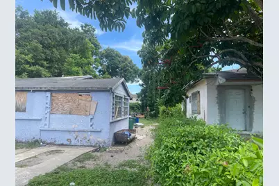 2470 NW 87th Street, Miami, FL 33147 - Photo 2