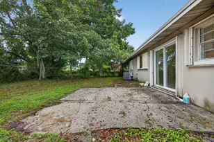 913 SE 10th St, Stuart, FL 34994 - Photo 30