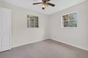 913 SE 10th St, Stuart, FL 34994 - Photo 22