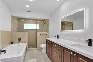 5707 White Hickory Cir, Tamarac, FL 33319 - Photo 30