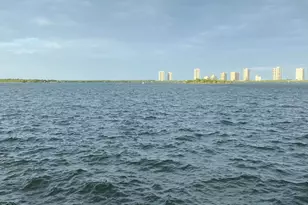 1130 Lake Shore Dr, Lake Park, FL 33403 - Photo 18