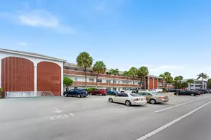 2050 NE 39th St, Lighthouse Point, FL 33064 - Photo 2