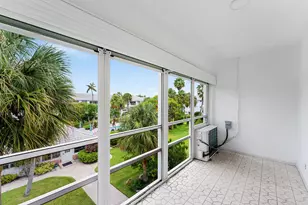 2050 NE 39th St, Lighthouse Point, FL 33064 - Photo 24