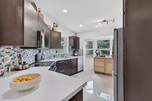 12132 NW 34th St, Sunrise, FL 33323 - Photo 16