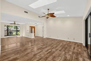 835 Ivy Dr, Wellington, FL 33414 - Photo 8