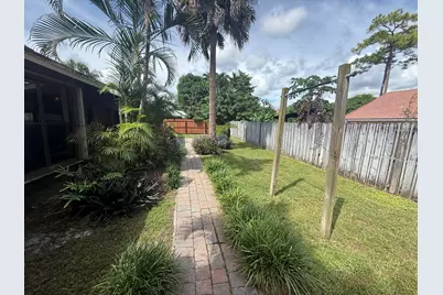 835 Ivy Drive, Wellington, FL 33414 - Photo 20