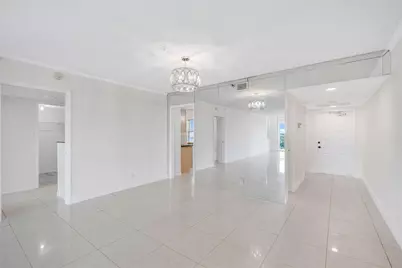 625 Oaks Drive #802, Pompano Beach, FL 33069 - Photo 4