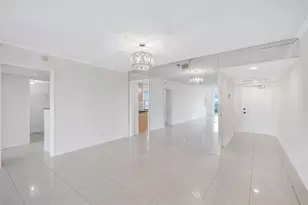 625 Oaks Dr, Pompano Beach, FL 33069 - Photo 4