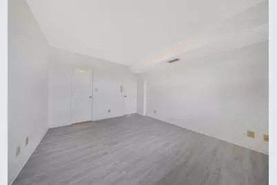625 Oaks Drive #802, Pompano Beach, FL 33069 - Photo 14