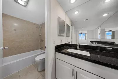 625 Oaks Drive #802, Pompano Beach, FL 33069 - Photo 18