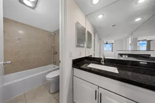 625 Oaks Dr, Pompano Beach, FL 33069 - Photo 18