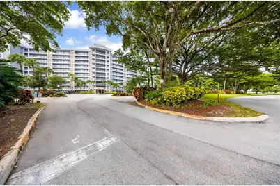 625 Oaks Drive #802, Pompano Beach, FL 33069 - Photo 30