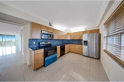 625 Oaks Drive #802, Pompano Beach, FL 33069 - Photo 6
