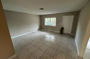 5215 NW 16th St, Lauderhill, FL 33313 - Photo 10
