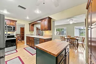 6706 NW 71st Ct, Tamarac, FL 33321 - Photo 10