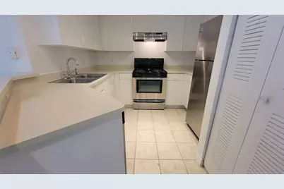4175 N Haverhill Road #903, West Palm Beach, FL 33417 - Photo 12