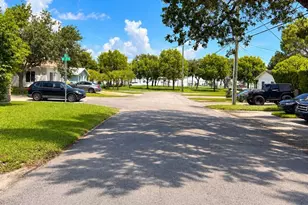 904 NE 12th, Pompano Beach, FL 33060 - Photo 2