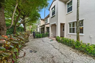 4677 Mediterranean Cir, Palm Beach Gardens, FL 33418 - Photo 24