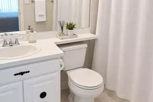 3050 Presidential Way, West Palm Beach, FL 33401 - Photo 8