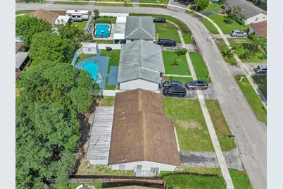 310 SW 78th Terrace, North Lauderdale, FL 33068 - Photo 30