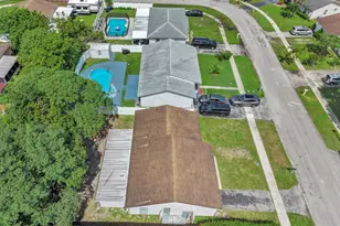 310 SW 78th Terrace, North Lauderdale, FL 33068 - Photo 30