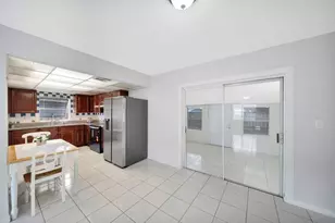 310 SW 78th Terrace, North Lauderdale, FL 33068 - Photo 10