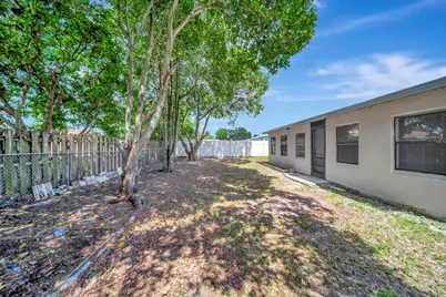310 SW 78th Terrace, North Lauderdale, FL 33068 - Photo 32