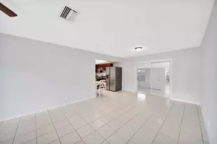 310 SW 78th Terrace, North Lauderdale, FL 33068 - Photo 8