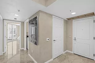 411 N New River Dr E, Fort Lauderdale, FL 33301 - Photo 32